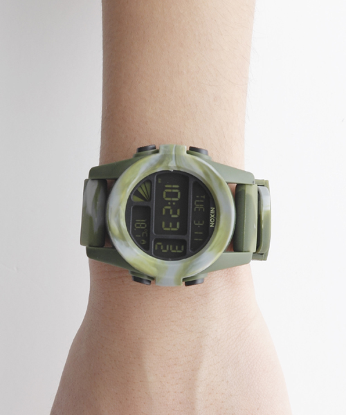 NIXON（ニクソン）の「THE UNIT（アナログ腕時計）」 - WEAR