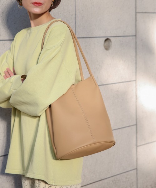 LOWRYS FARM(ローリーズファーム)の「ソフトトートBAG 864937(トートバッグ・レディース・アイボリー/ベージュ/ブルー/ブラック・FREE)」の16枚目の写真
