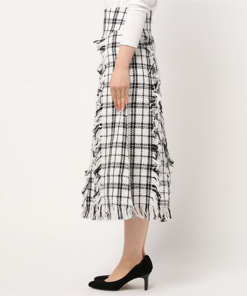 KOBE LETTUCE（コウベレタス）の「Aラインフリンジツイードスカート（スカート・レディース・オフホワイト/ブラック・M/S）」の3枚目の写真