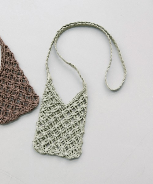 LOWRYS FARM（ローリーズファーム）の「ペーパーミニショルダー　864038（ショルダーバッグ・レディース・ベージュ/ブラウン/グレー・FREE）」の2枚目の写真