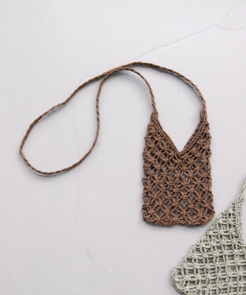 LOWRYS FARM（ローリーズファーム）の「ペーパーミニショルダー　864038（ショルダーバッグ・レディース・ベージュ/ブラウン/グレー・FREE）」の5枚目の写真