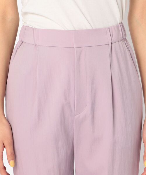 NOLLEY’S(ノーリーズ)の「強撚キュプラテーパードパンツ(その他パンツ・レディース・ベビーピンク/ネイビー/ベージュ・38/36/34)」の12枚目の写真