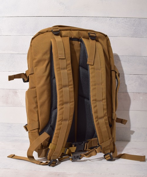 CABINZERO(キャビンゼロ)の「『cabin ZERO(キャビンゼロ)』 MILITARY 44L(バックパック/リュック・メンズ・ブラック/カーキ/サンドベージュ/ネイビー・FREE)」の12枚目の写真