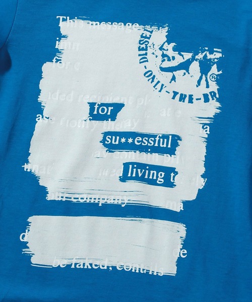 DIESEL KIDS(ディーゼルキッズ)の「DIESEL(ディーゼル)Kids & Junior グラフィックデザインコットン半袖Tシャツカットソー(Tシャツ/カットソー・キッズ・ライトグレー/レッド/イエロー/ベージュ/ブルー・4Y/12Y/10Y/8Y/14Y/16Y/6Y)」の11枚目の写真