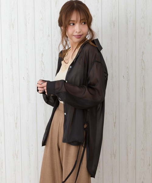 SpRay（スプレイ）の「サイドリボンシアーシャツ（シャツ/ブラウス・レディース・アイボリー/ラベンダー/ピンク/ホワイト/ライトグレー/ブラック/パープル・FREE）」の4枚目の写真