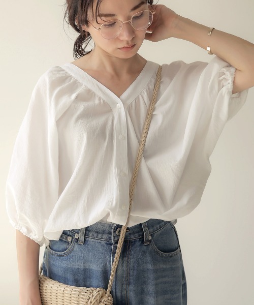 Bab（バブ）の「【WEB限定】ボリュームスリーブブラウス（シャツ/ブラウス・レディース・オフホワイト/テラコッタ・38）」の4枚目の写真