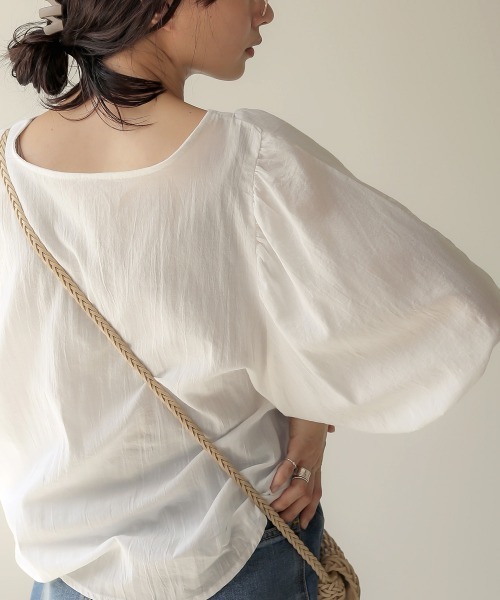 Bab（バブ）の「【WEB限定】ボリュームスリーブブラウス（シャツ/ブラウス・レディース・オフホワイト/テラコッタ・38）」の9枚目の写真