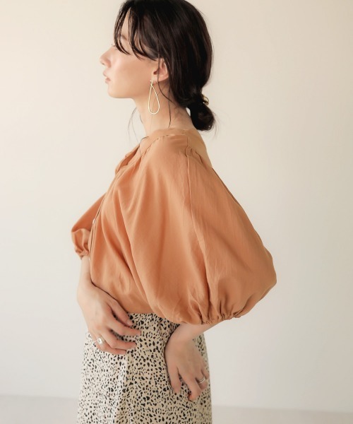 Bab（バブ）の「【WEB限定】ボリュームスリーブブラウス（シャツ/ブラウス・レディース・オフホワイト/テラコッタ・38）」の21枚目の写真