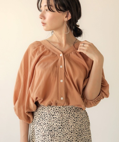 Bab（バブ）の「【WEB限定】ボリュームスリーブブラウス（シャツ/ブラウス・レディース・オフホワイト/テラコッタ・38）」の20枚目の写真