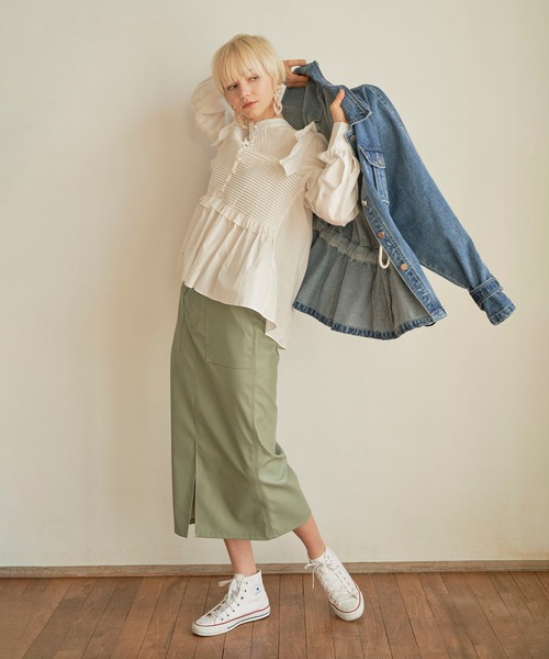 KOH.style（コースタイル）の「カラーヴィーガンレザータイトスカート（スカート・レディース・ブラック/カーキ/イエロー/ラベンダー・MEDIUM/LARGE）」の11枚目の写真