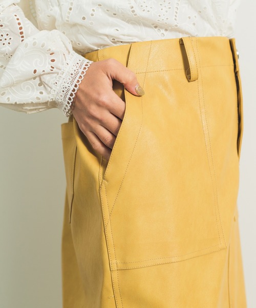 KOH.style（コースタイル）の「カラーヴィーガンレザータイトスカート（スカート・レディース・ブラック/カーキ/イエロー/ラベンダー・MEDIUM/LARGE）」の18枚目の写真