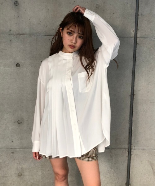 ENVYM（アンビー）の「アシメタックルーズＳＨ（シャツ/ブラウス・レディース・ベージュ/ブラック/ホワイト・FREE）」の2枚目の写真