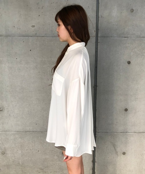 ENVYM（アンビー）の「アシメタックルーズＳＨ（シャツ/ブラウス・レディース・ベージュ/ブラック/ホワイト・FREE）」の11枚目の写真