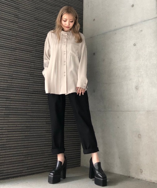 ENVYM（アンビー）の「アシメタックルーズＳＨ（シャツ/ブラウス・レディース・ベージュ/ブラック/ホワイト・FREE）」の8枚目の写真