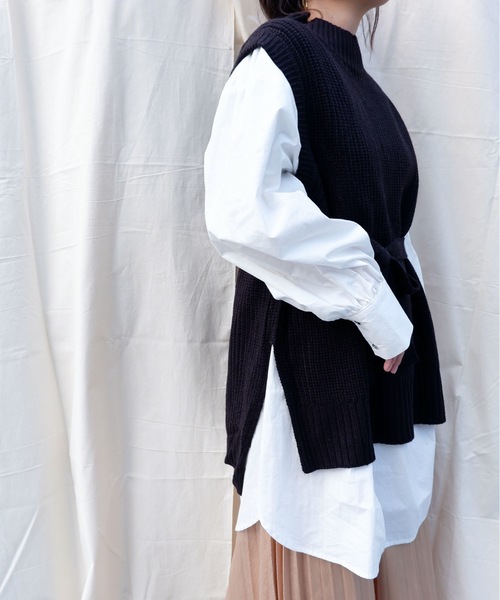 sakishimatokyo（サキシマトーキョー）の「【ZOZO限定】サキシマamp「ウエストベルトツキニットベスト」（ベスト・レディース・ブラック/ベージュ/ブラウン/アイボリー・FREE）」の3枚目の写真