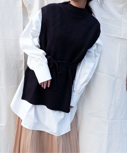 sakishimatokyo（サキシマトーキョー）の「【ZOZO限定】サキシマamp「ウエストベルトツキニットベスト」（ベスト・レディース・ブラック/ベージュ/ブラウン/アイボリー・FREE）」の11枚目の写真