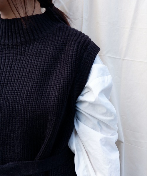 sakishimatokyo（サキシマトーキョー）の「【ZOZO限定】サキシマamp「ウエストベルトツキニットベスト」（ベスト・レディース・ブラック/ベージュ/ブラウン/アイボリー・FREE）」の12枚目の写真