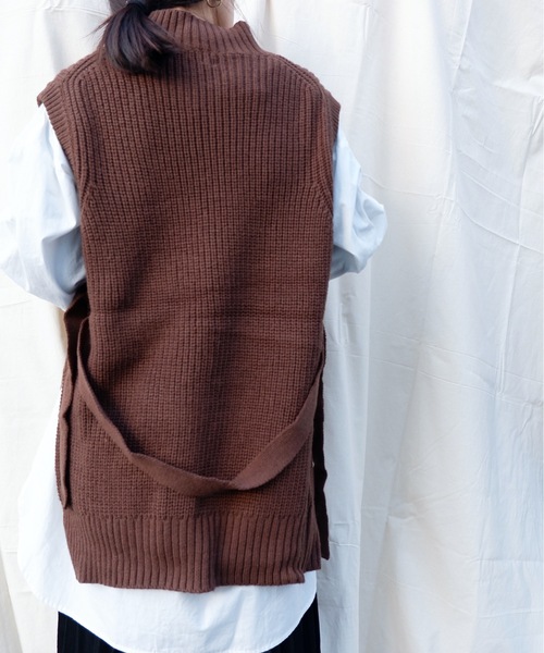 sakishimatokyo（サキシマトーキョー）の「【ZOZO限定】サキシマamp「ウエストベルトツキニットベスト」（ベスト・レディース・ブラック/ベージュ/ブラウン/アイボリー・FREE）」の14枚目の写真