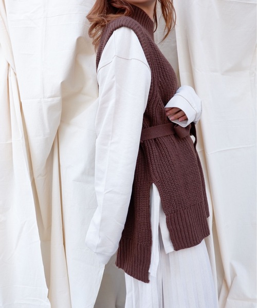 sakishimatokyo（サキシマトーキョー）の「【ZOZO限定】サキシマamp「ウエストベルトツキニットベスト」（ベスト・レディース・ブラック/ベージュ/ブラウン/アイボリー・FREE）」の22枚目の写真