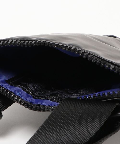 DIESEL（ディーゼル）の「DISCOVER SMALLCROSS ショルダーポーチ