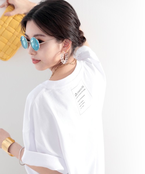 classicalelf(クラシカルエルフ)の「バックプリントで1+ ゆるっとサイドスリット半袖Tシャツ(Tシャツ/カットソー・レディース・ホワイト/ブラック/ベージュ/モカ/ブラウン系その他/グリーン系その他・MEDIUM/X-LARGE)」の13枚目の写真