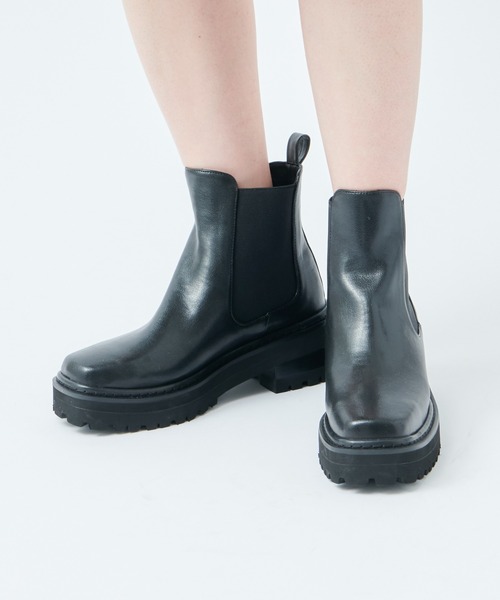 COLONY 2139（コロニートゥーワンスリーナイン）の「チェルシーショートブーツ/サイドゴアブーツ2（ブーツ・レディース・ブラック・23cm/24cm/25cm）」の2枚目の写真