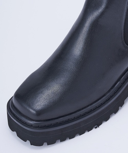 COLONY 2139（コロニートゥーワンスリーナイン）の「チェルシーショートブーツ/サイドゴアブーツ2（ブーツ・レディース・ブラック・23cm/24cm/25cm）」の7枚目の写真