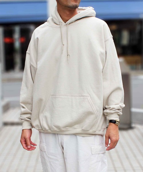 GILDAN（ギルダン）の「【GILDAN】 ギルダン 8.0 oz  ヘビーブレンド プルオーバーフーディー パーカー F1850（パーカー・メンズ・ホワイト/グレー/ブラック/イエロー/オレンジ/サンドベージュ・L/XL/M）」の4枚目の写真