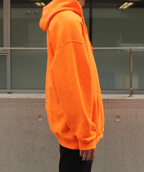 GILDAN（ギルダン）の「【GILDAN】 ギルダン 8.0 oz  ヘビーブレンド プルオーバーフーディー パーカー F1850（パーカー・メンズ・ホワイト/グレー/ブラック/イエロー/オレンジ/サンドベージュ・L/XL/M）」の20枚目の写真