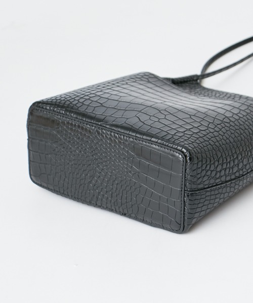 Chico（チコ）の「クロコレザートートバッグ（トートバッグ・レディース・ブラック・FREE）」の4枚目の写真