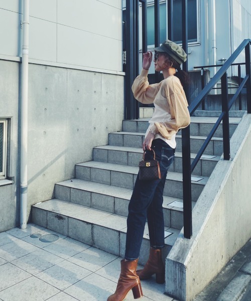 SHEER flow（シアーフロウ）の「【インフルエンサー Yukaiプロデュースアイテム】シアーレイヤードトップス（ニット/セーター・レディース・ベージュ・FREE）」の12枚目の写真