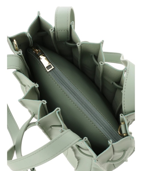 DURAS（デュラス）の「フェイクレザープリーツバッグ（ショルダーバッグ・レディース・ブラック/アイボリー/モスグリーン・FREE）」の9枚目の写真