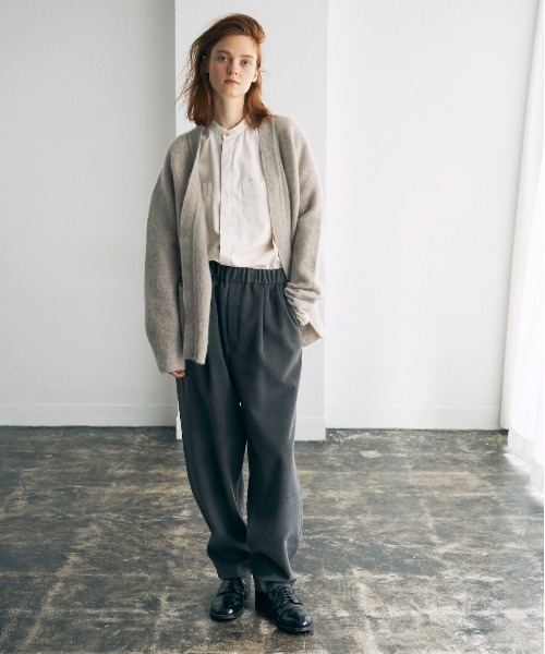 UNFIL(アンフィル)の「unfil アンフィル / egyptian cotton-satin band collar shirt エジプト産超長綿 バンドカラー長袖シャツ / WOFL-UU001A(シャツ/ブラウス・メンズ・ライトブルー/アイボリー・4/5)」の9枚目の写真