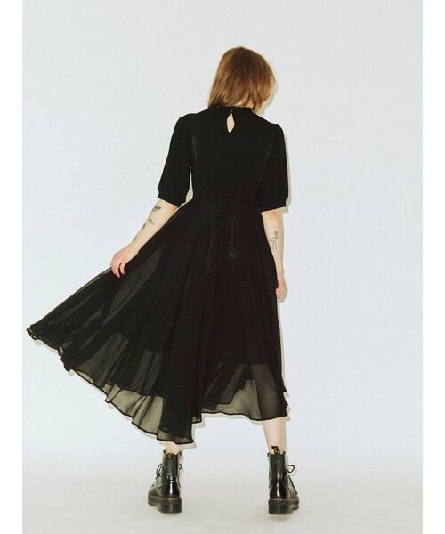 jouetie（ジュエティ）の「クロスレイヤードワンピース（ワンピース・レディース・ブラック/ブルー/グリーン・MEDIUM）」の8枚目の写真