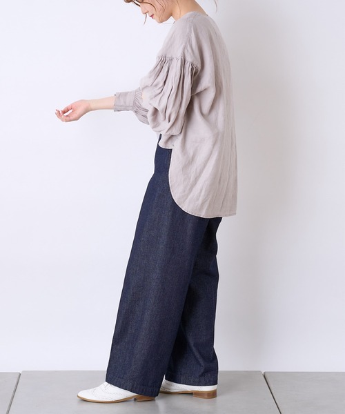PUAL CE CIN(ピュアルセシン)の「麻/リネンキャンバスノーカラーブラウス(シャツ/ブラウス・レディース・オフホワイト/スミクロ/ベージュ/ブルー・FREE)」の16枚目の写真