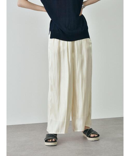 GARAGE OF GOOD CLOTHING（ガレージオブグッドクロージング）の「シャイニ-サテンパンツ＊＊（その他パンツ・レディース・グリーン/アイボリー/ブラック・FREE）」の14枚目の写真