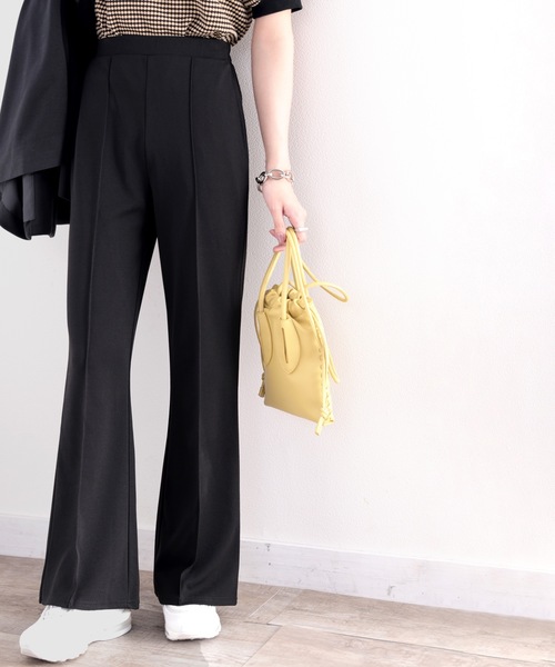 classicalelf(クラシカルエルフ)の「“なんか素敵”余裕を感じる大人の脚長フレア。センタープレス セミフレア カットソー カラー イージーパンツ(スラックス・レディース・ブラック/レッド/オレンジ/グリーン/モカ/グレイッシュベージュ/ダークブラウン/ピンク/ブルー/ライトグリーン/チャコール・SMALL/MEDIUM/LARGE/X-LARGE)」の19枚目の写真