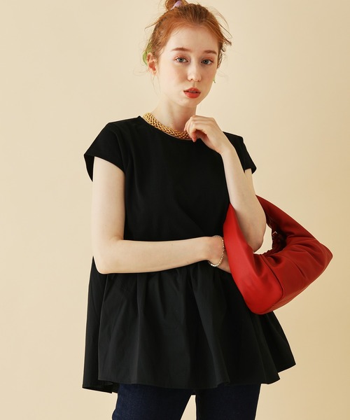 MADEMOISELLE ROPE'（マドモアゼル ロペ）の「アシンメトリードッキングプルオーバー（Tシャツ/カットソー・レディース・ホワイト/ブラック・38）」の2枚目の写真