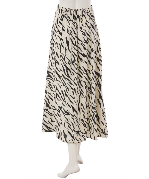 fifth calin（フィフスカラン）の「ゼブラAラインフレアスカート（スカート・レディース・ホワイト/ブラック・MEDIUM）」の3枚目の写真