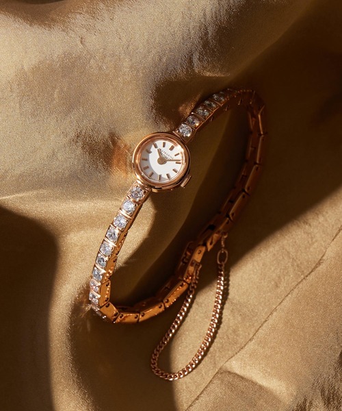 KATHARINE HAMNETT LONDON （キャサリンハムネットロンドン）の「KATHARINE HAMNETT LONDON/キャサリンハムネットロンドン Small Round Watch Cubic Zirconia（アナログ腕時計・レディース・ゴールド/ピンク・FREE）」の13枚目の写真
