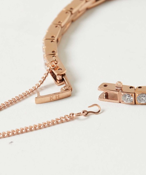 KATHARINE HAMNETT LONDON （キャサリンハムネットロンドン）の「KATHARINE HAMNETT LONDON/キャサリンハムネットロンドン Small Round Watch Cubic Zirconia（アナログ腕時計・レディース・ゴールド/ピンク・FREE）」の8枚目の写真