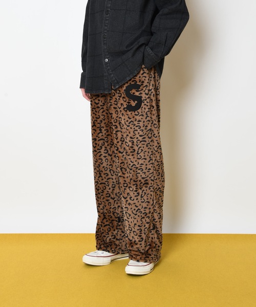 SUPERTHANKS（スーパーサンクス）の「ダブルフェイスベロアストラップパンツ■セットアップ対応■(ユニセックス)（その他パンツ・メンズ・チャコールグレー/レオパード/ライトカーキ/ブラック・L/M/S）」の4枚目の写真
