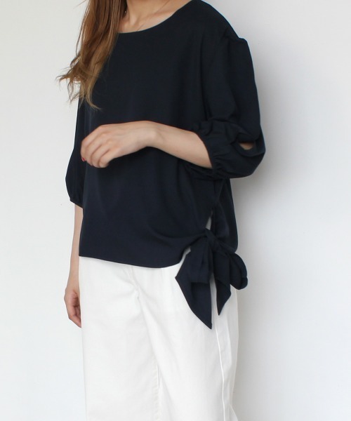 SELECT LEVERY(セレクトリベリー)の「(Emma)サイドリボンブラウス(シャツ/ブラウス・レディース・ホワイト/ネイビー/グリーン/ラベンダー・SMALL/MEDIUM/LARGE)」の4枚目の写真