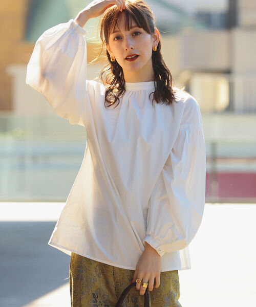 Ray BEAMS（レイビームス）の「Ray BEAMS / ギャザー ボリュームスリーブ シャツ（シャツ/ブラウス・レディース・ホワイト/ブラック/ベージュ・ONE SIZE）」の8枚目の写真