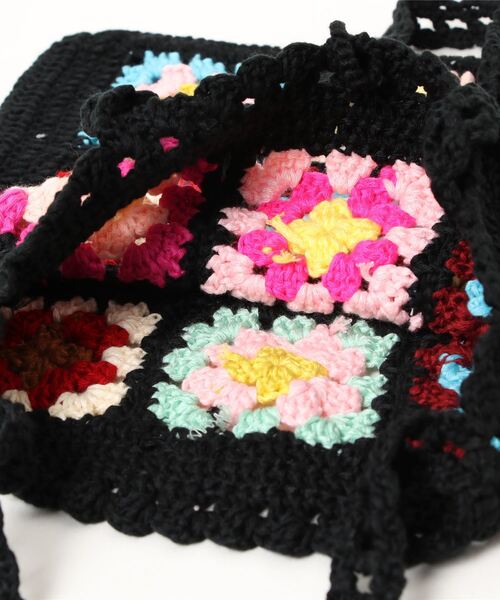 SPINNS（スピンズ）の「クロシェ編み トートバッグ（トートバッグ・レディース・アイボリー/ブラック・ONESIZE）」の5枚目の写真
