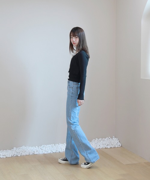 by muni:r(バイ ムニール)の「配色ストラップカーディガン+キャミソールセット(Tシャツ/カットソー・レディース・ブラウン/アイボリー/ブラック・FREE)」の16枚目の写真