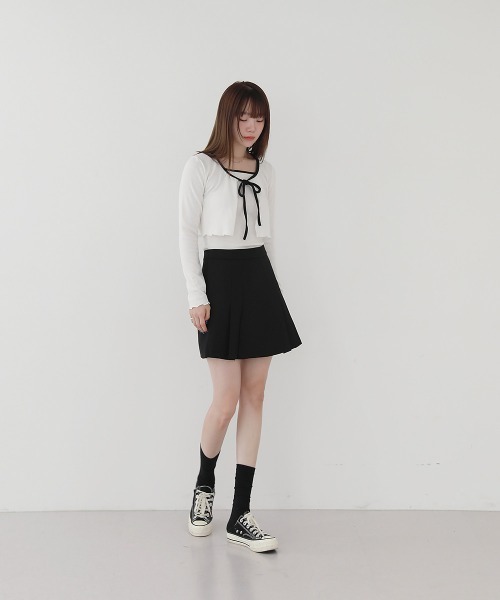 by muni:r(バイ ムニール)の「配色ストラップカーディガン+キャミソールセット(Tシャツ/カットソー・レディース・ブラウン/アイボリー/ブラック・FREE)」の8枚目の写真