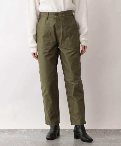 LOWRYS FARM（ローリーズファーム）の「ＳｔａｎＲａｙベーカーパンツ　219729（カーゴパンツ・レディース・カーキ/マスタード・MEDIUM/LARGE）」の2枚目の写真