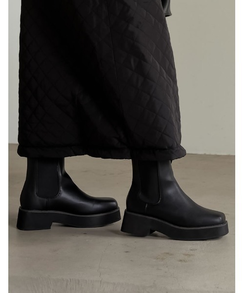 Re:EDIT(リエディ)の「スクエアトゥサイドゴアブーツ(ブーツ・レディース・ブラック/ブラウン/キャメル・SMALL/MEDIUM/LARGE/X-LARGE/XX-LARGE)」の11枚目の写真