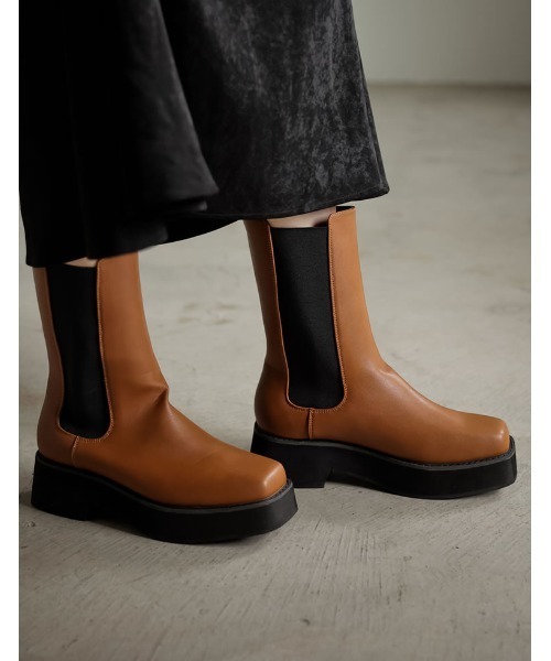 Re:EDIT(リエディ)の「スクエアトゥサイドゴアブーツ(ブーツ・レディース・ブラック/ブラウン/キャメル・SMALL/MEDIUM/LARGE/X-LARGE/XX-LARGE)」の4枚目の写真